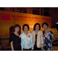2011年9月16日，余潔儂理事長與理事秘書出席香港工商界婦女慶祝國慶62週年酒會